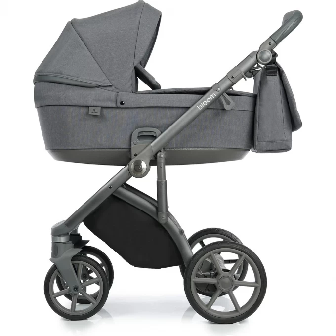 Детская коляска ROAN Bloom 2 в 1 Grey Stripes (рама складывается вместе с прогулочным блоком) 2022 231-2022 Grey Stripes Детская коляска ROAN Bloom 2 в 1 Grey Stripes (рама складывается вместе с прогулочным блоком) 2022 231-2022 Grey Stripes