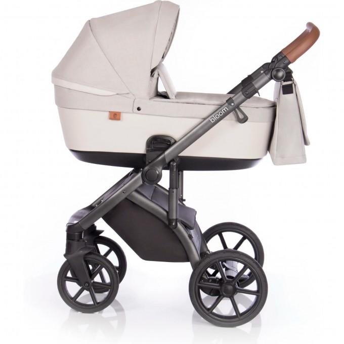 Детская коляска ROAN Bloom 2 в 1 Ivory (рама складывается вместе с прогулочным блоком) 2023 231-2023 Ivory Детская коляска ROAN Bloom 2 в 1 Ivory (рама складывается вместе с прогулочным блоком) 2023 231-2023 Ivory